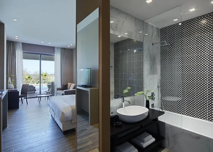 Отель Pelagos & 5*