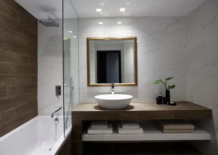 Pelagos & Отель